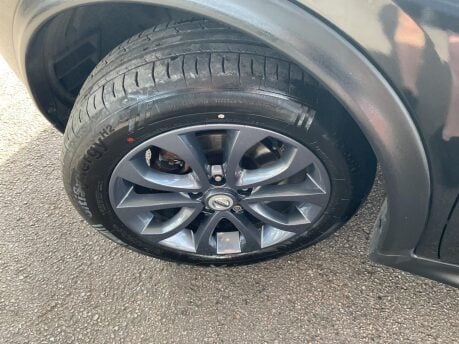 Nissan Juke TEKNA 25