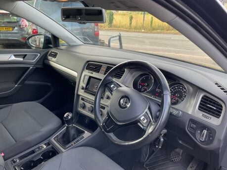 Volkswagen Golf SE TDI BLUEMOTION TECHNOLOGY 8