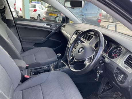 Volkswagen Golf SE TDI BLUEMOTION TECHNOLOGY 10