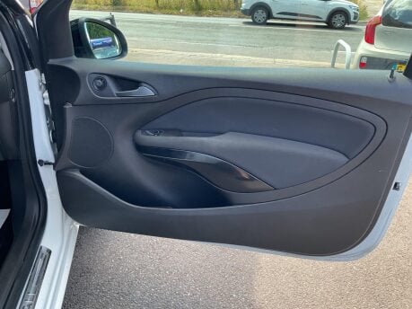 Vauxhall Adam GLAM 23