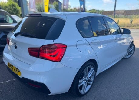 BMW 1 Series 116D M SPORT 4