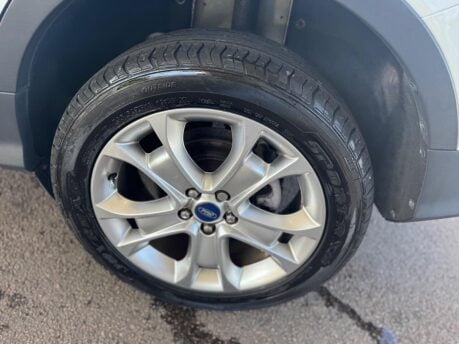 Ford Kuga TITANIUM TDCI 16