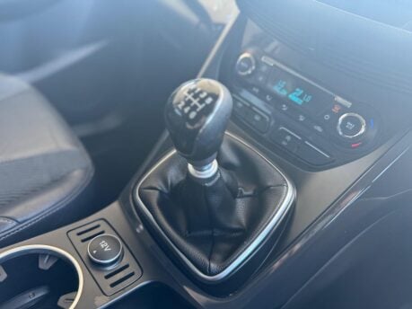 Ford Kuga TITANIUM TDCI 26