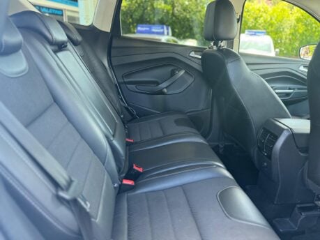 Ford Kuga TITANIUM TDCI 30