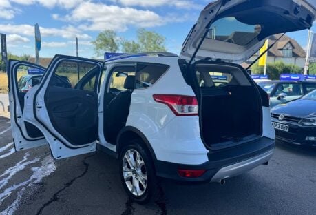 Ford Kuga TITANIUM TDCI 36