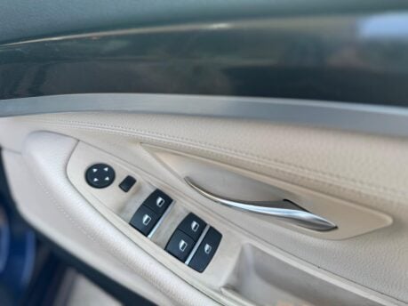 BMW 5 Series 520D M SPORT 18
