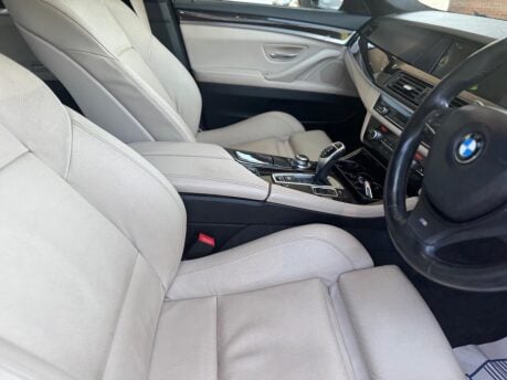 BMW 5 Series 520D M SPORT 27