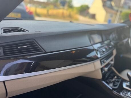 BMW 5 Series 520D M SPORT 33