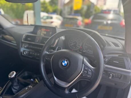 BMW 1 Series 118I SPORT 29