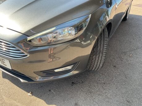 Ford Focus ZETEC EDITION TDCI 15