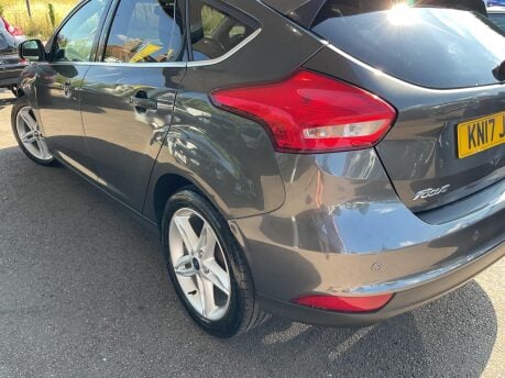 Ford Focus ZETEC EDITION TDCI 16