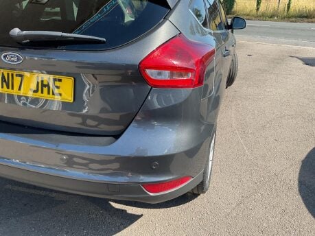 Ford Focus ZETEC EDITION TDCI 17