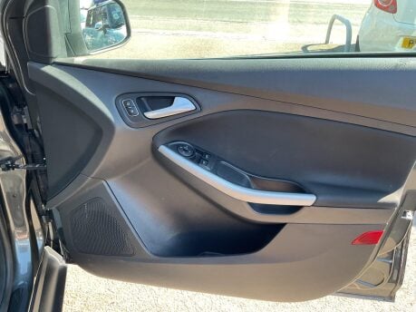 Ford Focus ZETEC EDITION TDCI 21