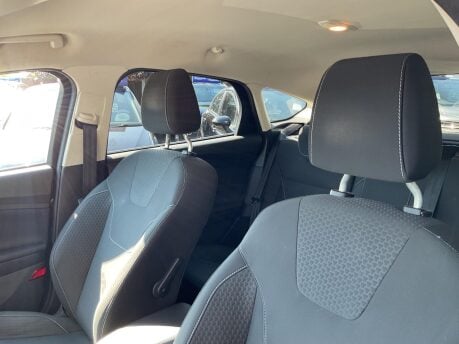 Ford Focus ZETEC EDITION TDCI 31