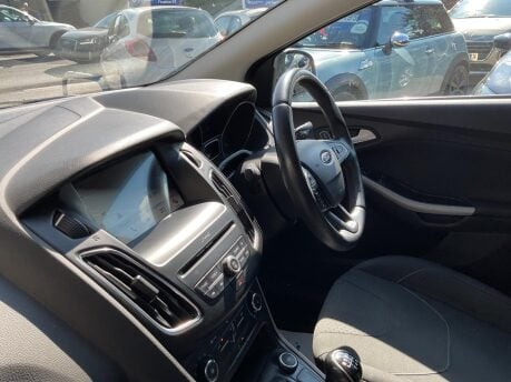 Ford Focus ZETEC EDITION TDCI 33