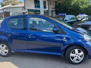 Toyota Aygo BLUE VVT-I 8