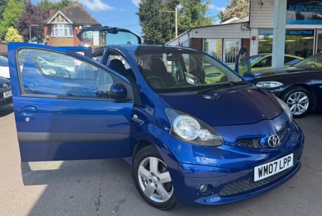 Toyota Aygo BLUE VVT-I 27