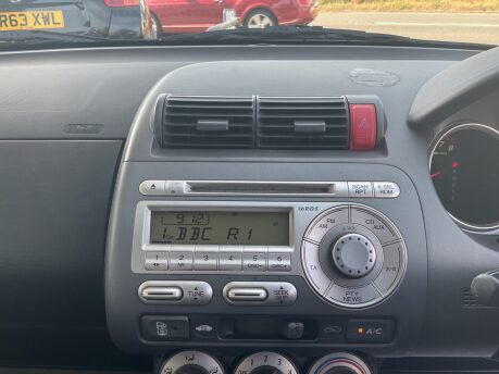 Honda Jazz 1.4 i-DSI SE CVT-7 5dr 24