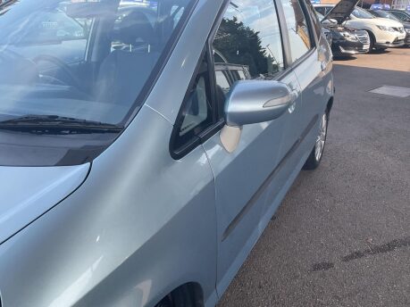 Honda Jazz 1.4 i-DSI SE CVT-7 5dr 27