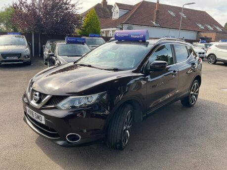 Nissan Qashqai 1.6 dCi Tekna 4WD Euro 6 (s/s) 5dr 4