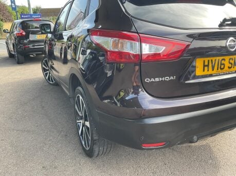 Nissan Qashqai 1.6 dCi Tekna 4WD Euro 6 (s/s) 5dr 6