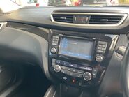 Nissan Qashqai 1.6 dCi Tekna 4WD Euro 6 (s/s) 5dr 27
