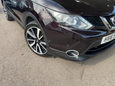 Nissan Qashqai 1.6 dCi Tekna 4WD Euro 6 (s/s) 5dr 36