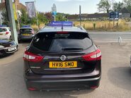 Nissan Qashqai 1.6 dCi Tekna 4WD Euro 6 (s/s) 5dr 12