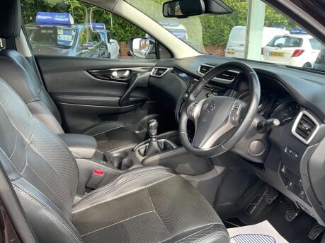Nissan Qashqai 1.6 dCi Tekna 4WD Euro 6 (s/s) 5dr 18