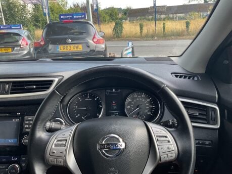 Nissan Qashqai 1.6 dCi Tekna 4WD Euro 6 (s/s) 5dr 31