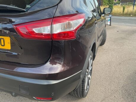 Nissan Qashqai 1.6 dCi Tekna 4WD Euro 6 (s/s) 5dr 34