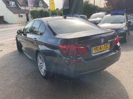 BMW 5 Series 520D M SPORT 4