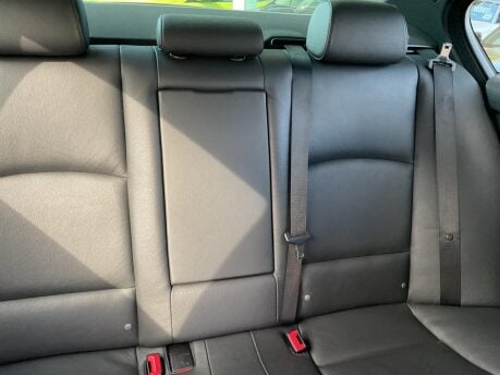BMW 5 Series 520D M SPORT 9