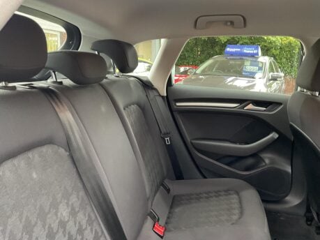 Audi A3 TDI SE 22