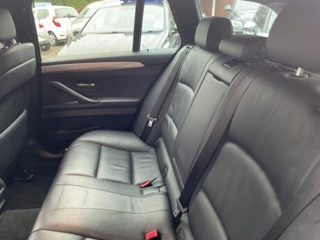 BMW 5 Series 530D M SPORT TOURING 17