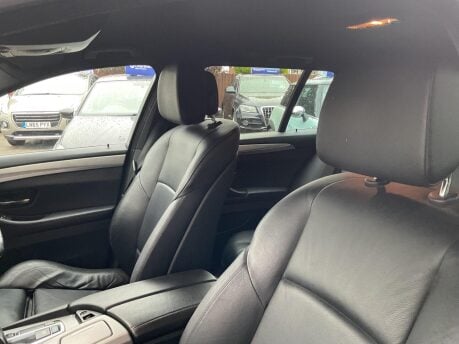 BMW 5 Series 530D M SPORT TOURING 30