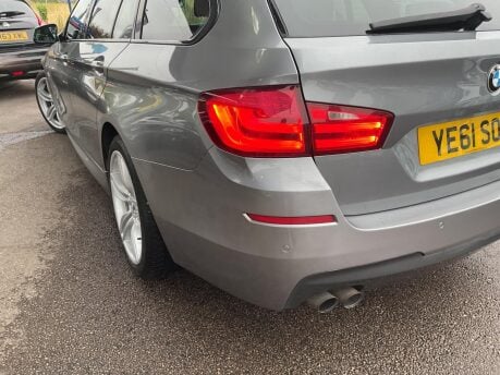 BMW 5 Series 530D M SPORT TOURING 33