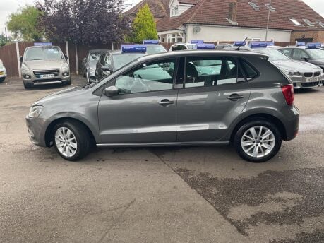 Volkswagen Polo SE 6