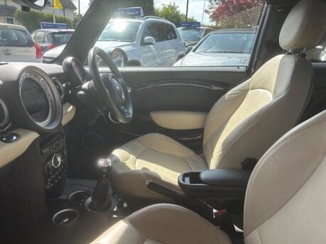 Mini Hatch 2.0 Cooper SD Euro 5 (s/s) 3dr 25