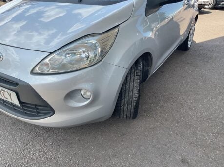 Ford Ka 1.2 Titanium Euro 5 3dr 4