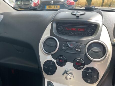 Ford Ka 1.2 Titanium Euro 5 3dr 17