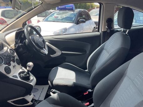 Ford Ka 1.2 Titanium Euro 5 3dr 28