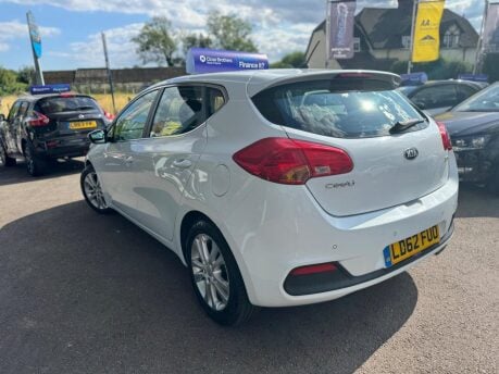 Kia Ceed 2 ECODYNAMICS CRDI 6