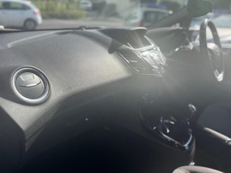 Ford Fiesta ZETEC 31