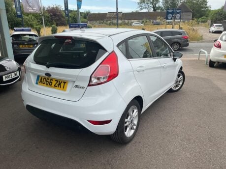 Ford Fiesta ZETEC 8