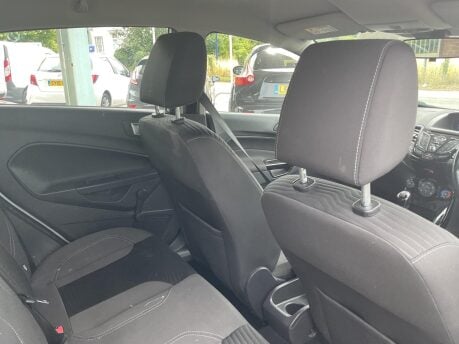 Ford Fiesta ZETEC 11