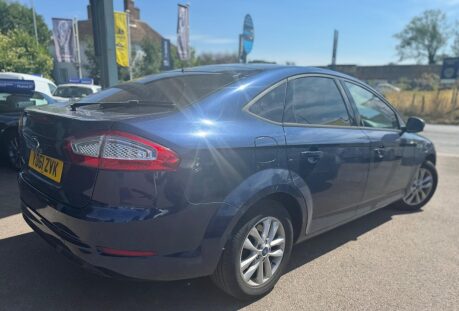 Ford Mondeo ZETEC 4