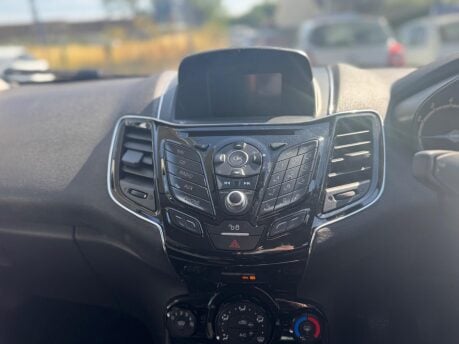 Ford Fiesta ZETEC 11