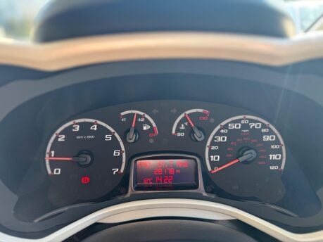 Ford Ka TITANIUM 18