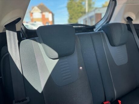 Ford Ka TITANIUM 27